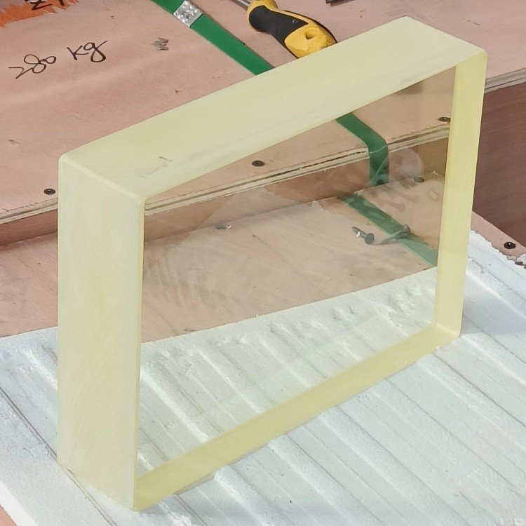 白银铅玻璃是什么材料做的